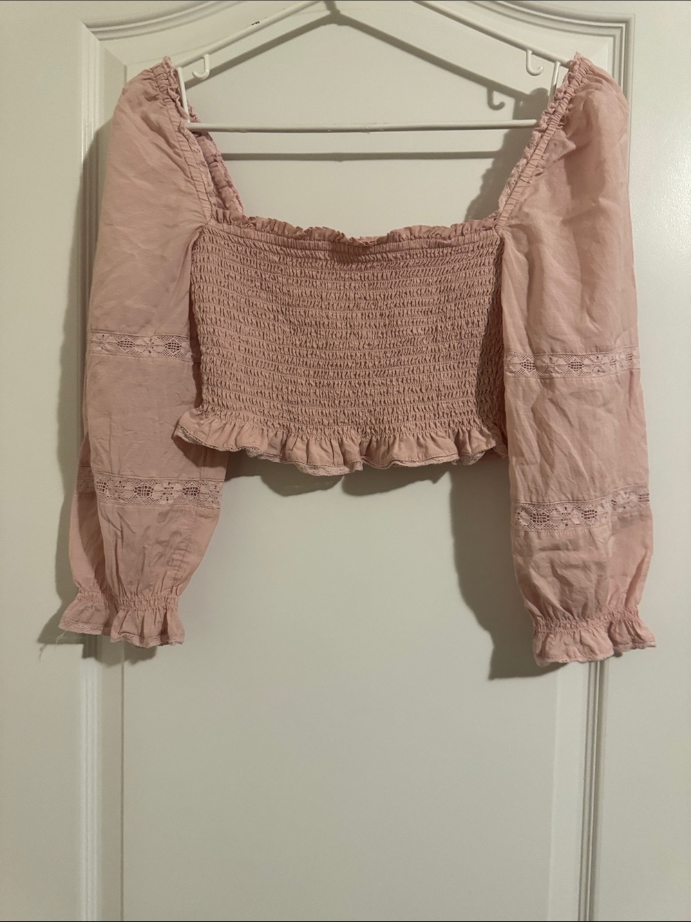 Aritzia Dusty Pink Smocked Square-Neck Long Sleeve Crop Top